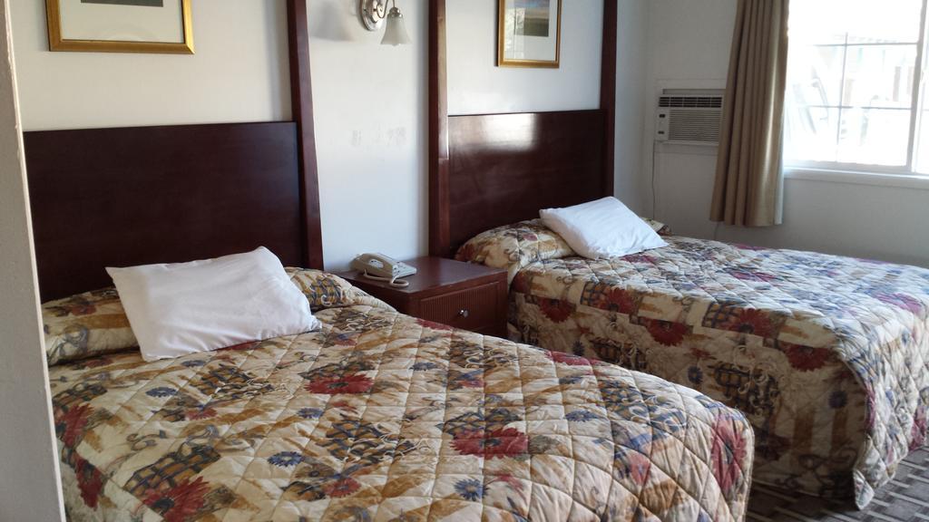 Executive Inn&Suites Lakeview Chambre photo