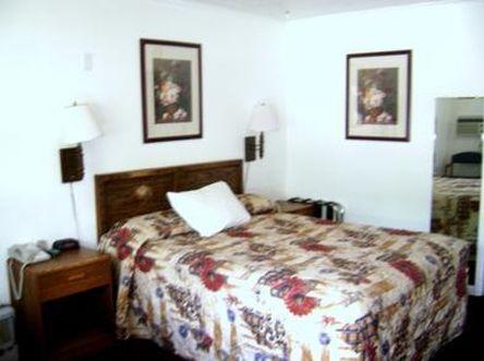 Executive Inn&Suites Lakeview Extérieur photo