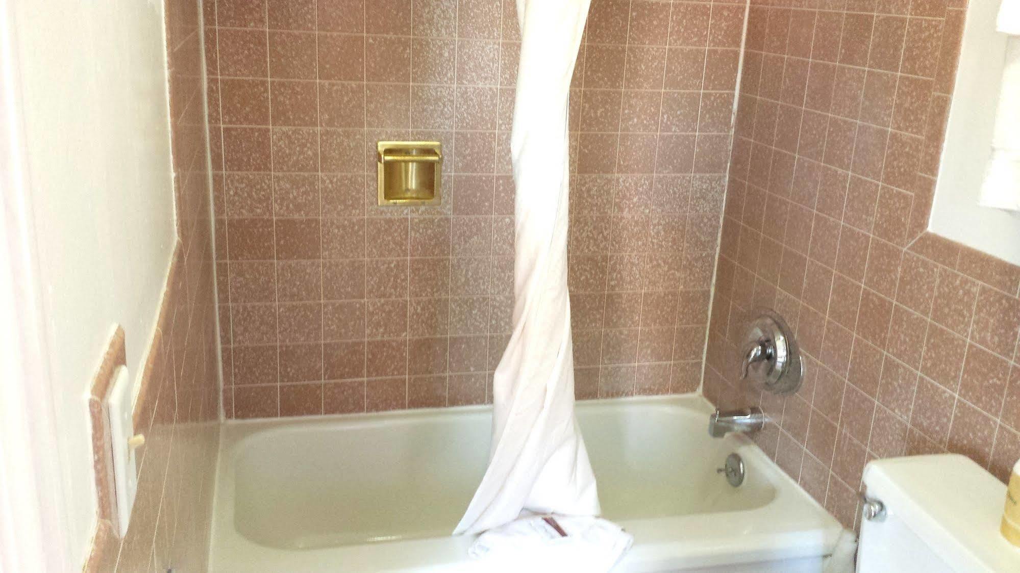 Executive Inn&Suites Lakeview Extérieur photo